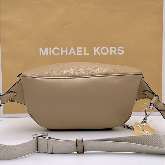 Michael Kors Maisie Lg Pebbled Leather 2-in-1 Sling Pack Fanny Pack Waist Belt - Picture 6 of 16